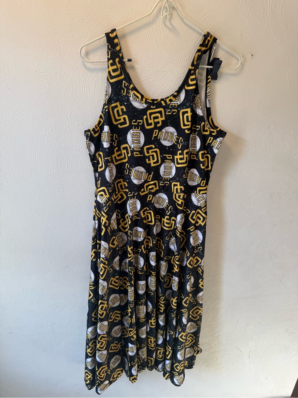NWOT San Diego Padres Logo Print Dress Black Gold Stretchy Skater Dress Fits L